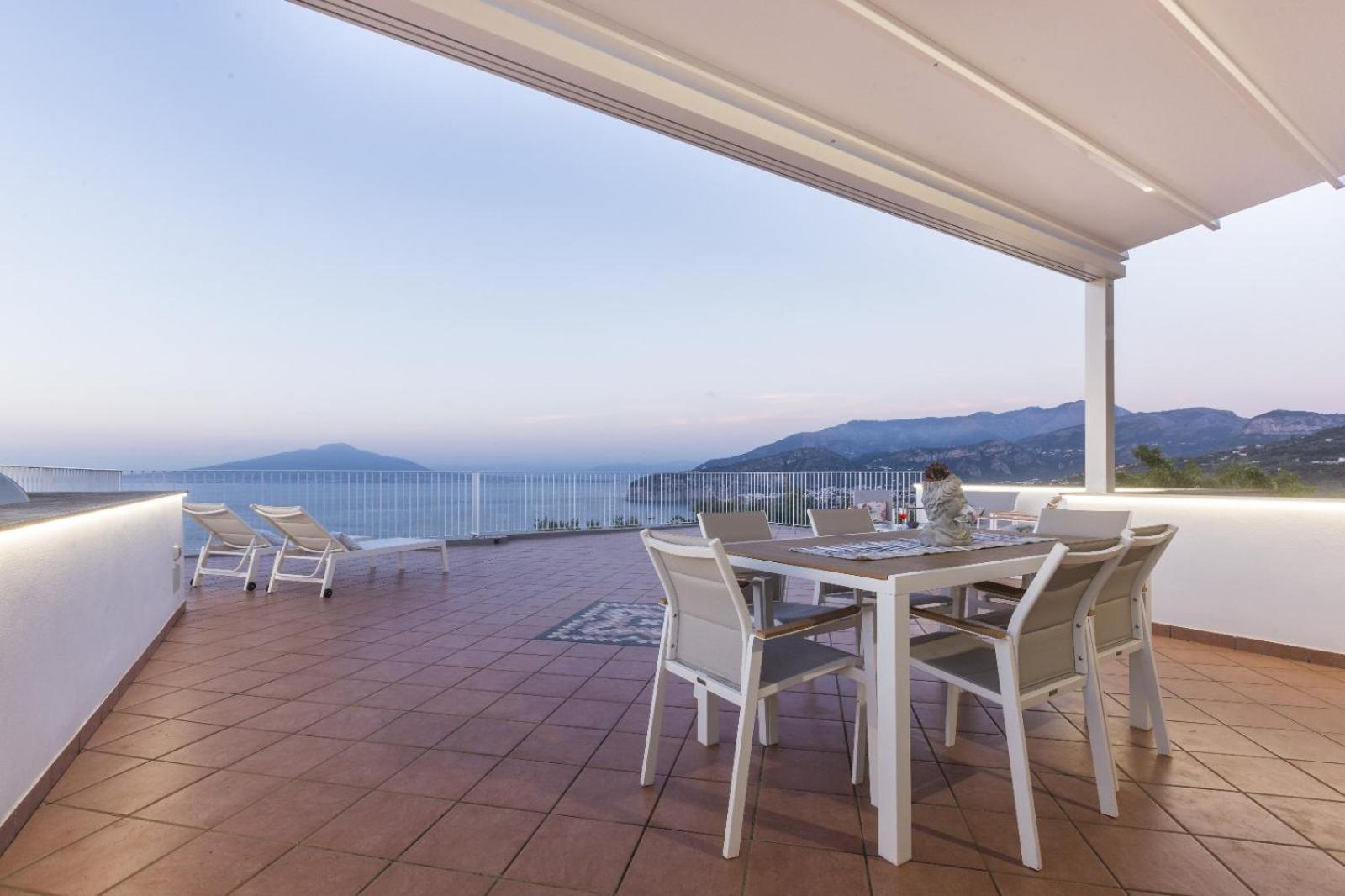 Villa La Terrazza Sul Golfo Sorrent Exterior foto